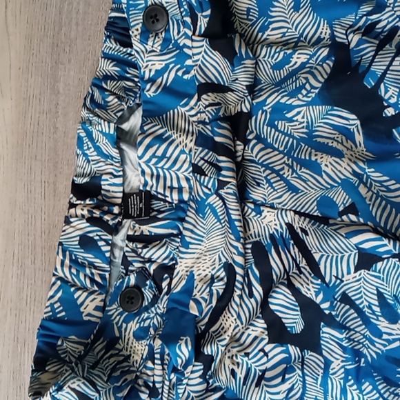 COPY - Robert Louis Palm leaf Shorts size XL - Picture 10 of 10